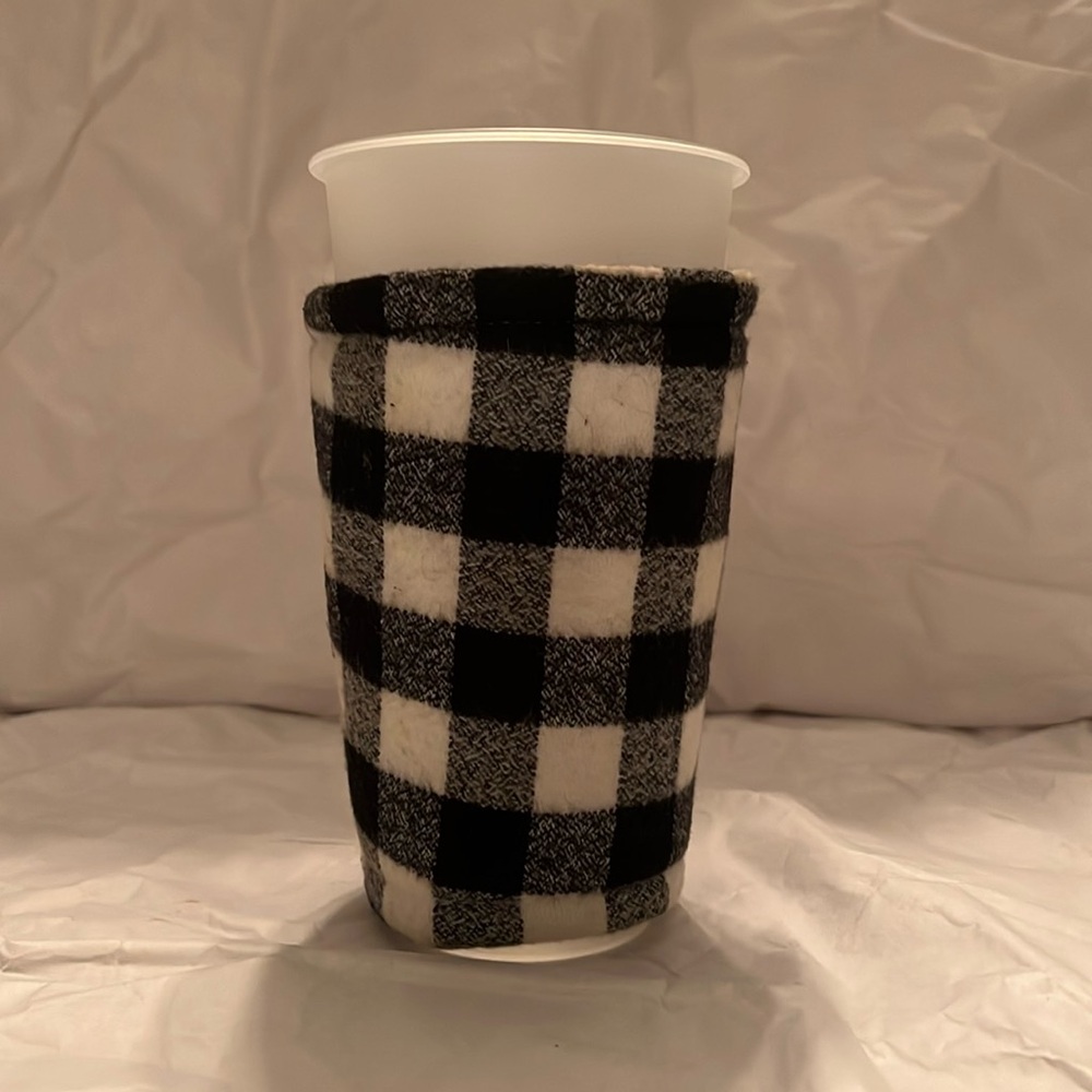 Black and White Plaid Cup Cozy